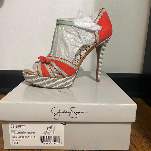 Jessica Simpson Heels - Picture 2 of 3